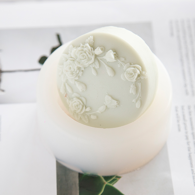 Круглая форма с цветком розы,  – обзор и цена Soap Making Guide For Beginners